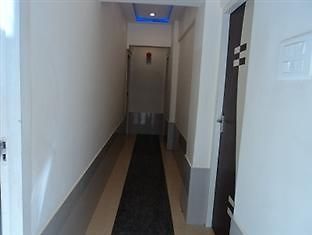 Hotel Royal Palace Mālād Dış mekan fotoğraf